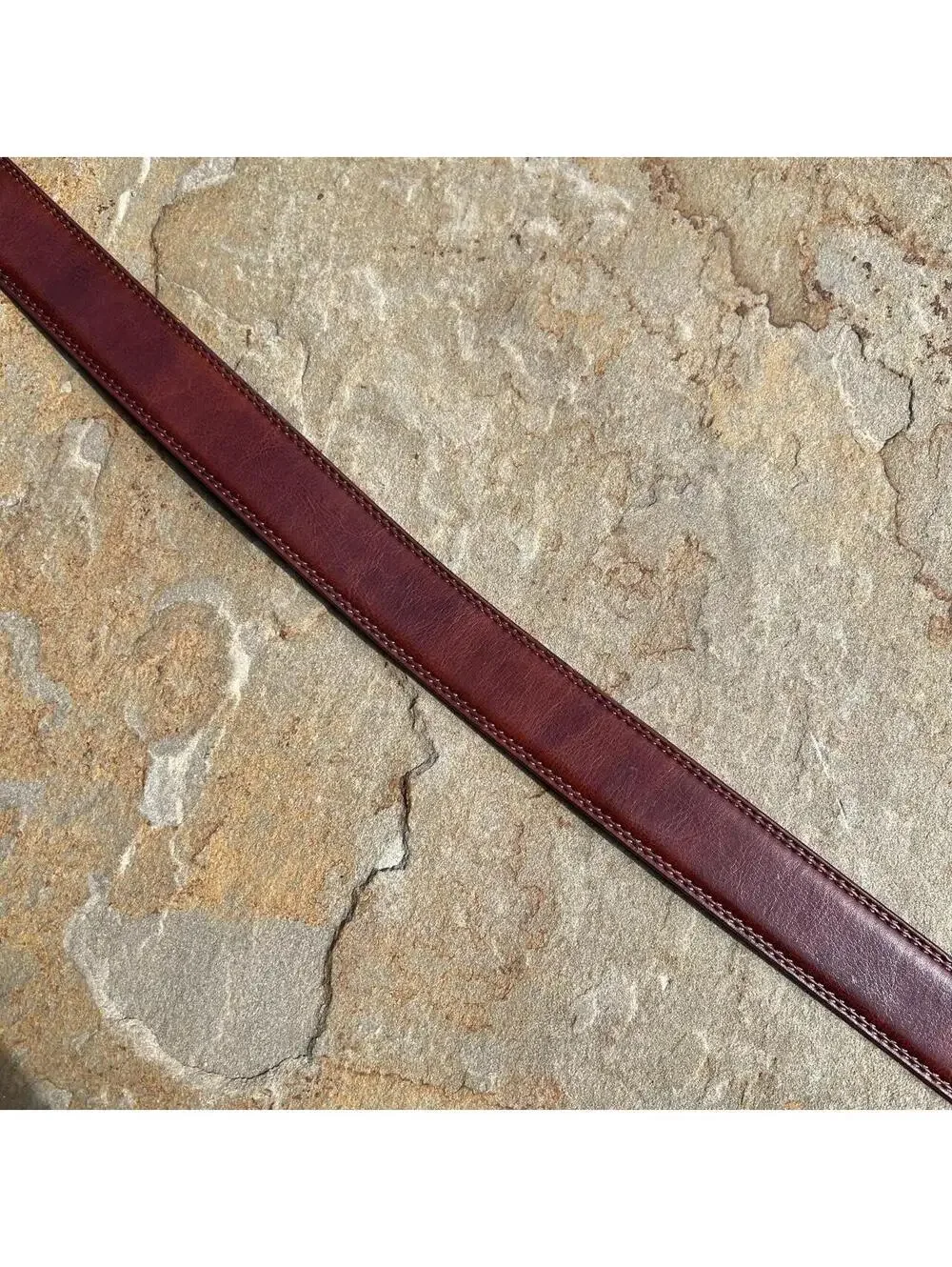 Neo Vintage 90s Brown Oil Tanned Leather Belt